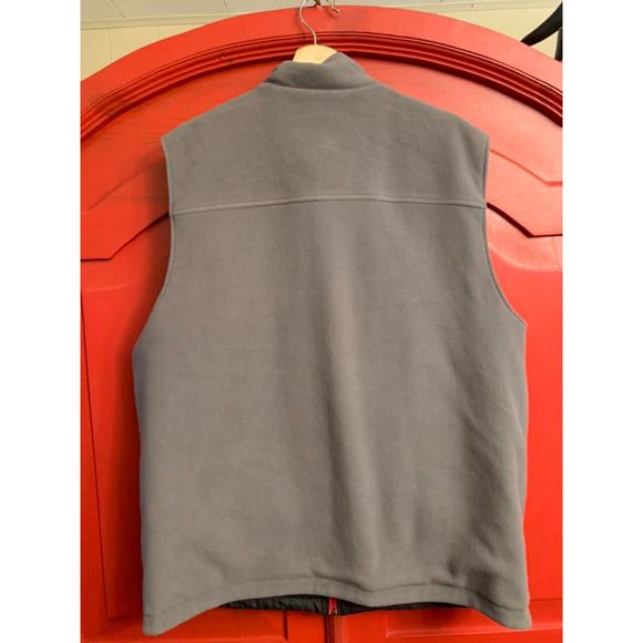 Izod Mens Size L Reversible Zip Front Vest Grey Black Red Windbreaker Fleece EUC - Picture 3 of 4